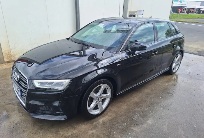 Audi A3 noire vendue avec BTCAUTO
